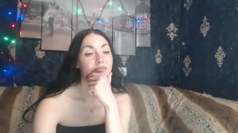 Snapshot of emmagoldx chatting on February 28, 12:10 am EmmaGoldX online show from February 28, 12:10 am