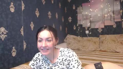 Snapshot of emmagoldx chatting on December 8, 7:26 am EmmaGoldX online show from December 8, 7:26 am