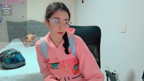 Emmas Room online show from February 8, 11:03 am