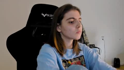 Emma online show from February 11, 7:38 pm