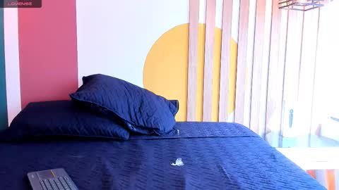 emmanaughty_ online show from September 12, 7:10 pm