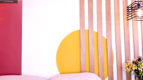 emmanaughty_ online show from October 18, 8:54 pm