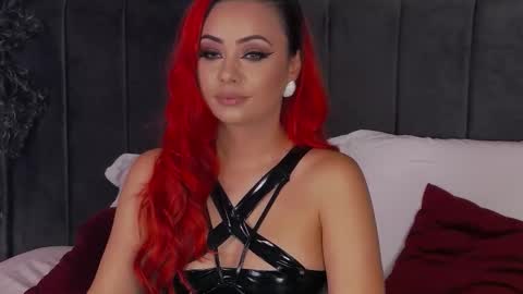 Snapshot of emmelyn_ chatting on November 1, 6:50 am Emm online show from November 1, 6:50 am