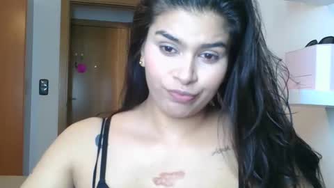 emmie online show from October 28, 9:04 am