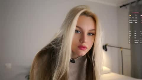 Aurora online show from October 28, 6:19 am