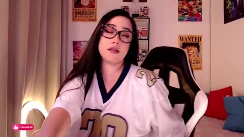 Snapshot of emmy_ruiz chatting on September 20, 2:10 am Emmy Ruiz - independent model online show from September 20, 2:10 am