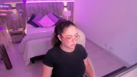 Emmy Walker online show from November 6, 11:05 am