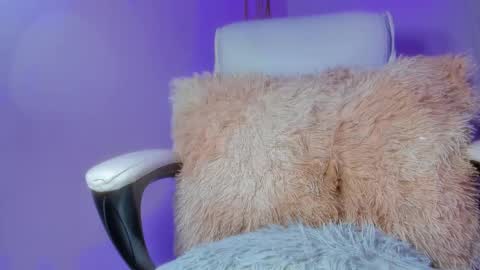 Emy online show from February 7, 10:08 am