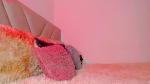 Emy online show from December 20, 1:11 pm