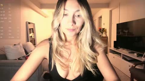 Snapshot of emyconneer chatting on September 19, 1:48 am emyconneer online show from September 19, 1:48 am