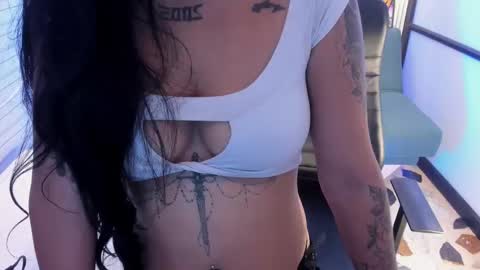 Emy Silver online show from December 16, 11:10 pm