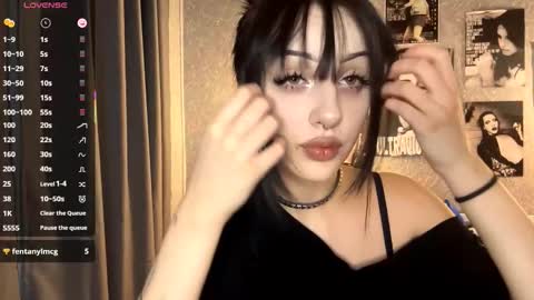 Amelia online show from November 24, 8:33 pm