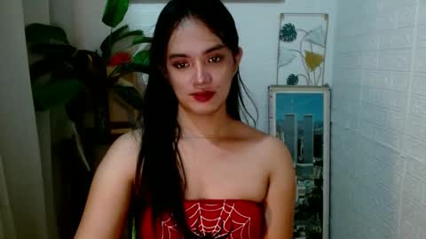 Callmeeya online show from December 14, 1:06 pm