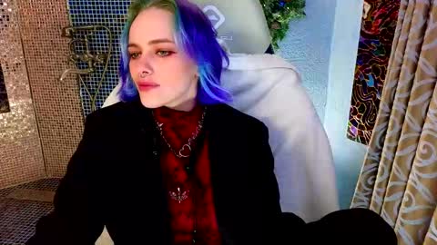 enifery online show from December 14, 9:09 pm