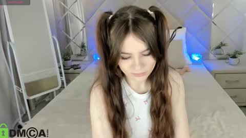 Ella  online show from February 4, 1:08 am