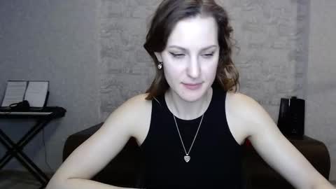 Erdbeeren mit Sahne online show from December 20, 5:28 pm