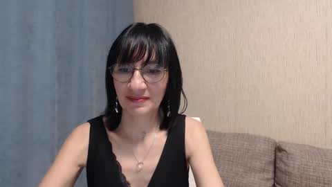 ericablack8 online show from February 3, 7:00 pm