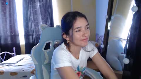 erina_1 online show from September 8, 5:23 pm