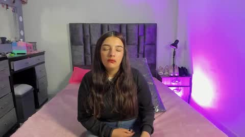 Perla online show from January 18, 10:00 am