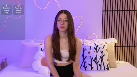 Ester online show from February 8, 8:21 pm