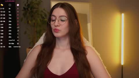 Ester online show from February 26, 10:03 am