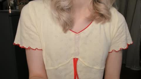 Natalie online show from December 21, 6:06 am