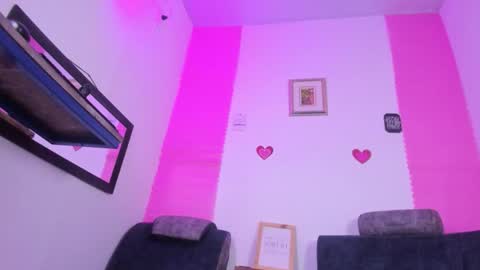 Eva online show from November 25, 3:47 pm