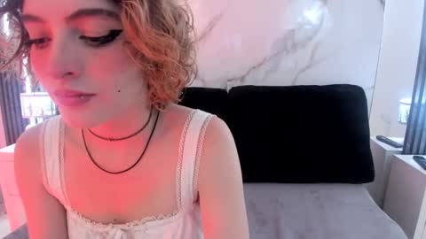 E V A online show from September 13, 9:01 pm