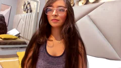 Angelinne online show from December 14, 3:56 am