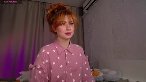 Snapshot of evaa_moonn_ chatting on September 15, 11:34 pm Eva online show from September 15, 11:34 pm