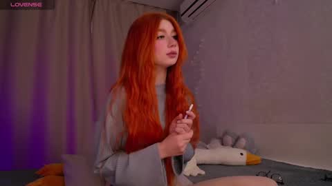 Snapshot of evaa_moonn_ chatting on March 4, 8:35 am Eva online show from March 4, 8:35 am