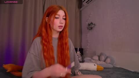 Snapshot of evaa_moonn_ chatting on December 23, 8:11 am Eva online show from December 23, 8:11 am