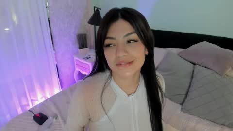 julieth online show from October 1, 1:27 pm