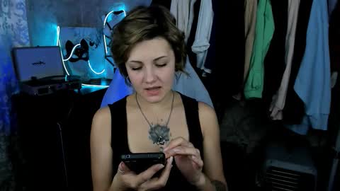 Eva Brownie online show from September 18, 5:55 pm