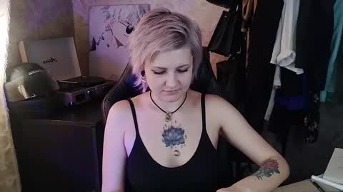 Eva Brownie online show from March 8, 11:24 am