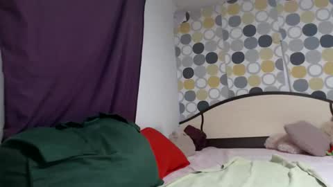 hornycrissyyourlove online show from December 2, 6:26 am