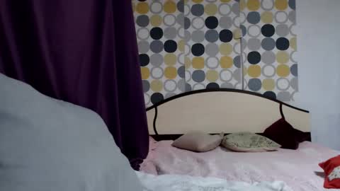 Snapshot of evacrisxxx chatting on January 31, 3:41 am hornycrissyyourlove online show from January 31, 3:41 am