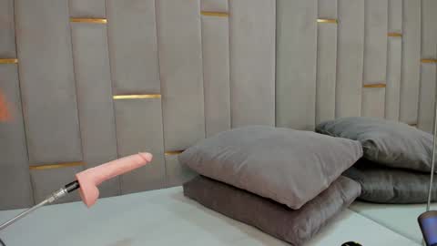 EVA online show from November 11, 3:31 pm