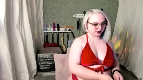 Evan Harlowe online show from February 7, 11:52 pm