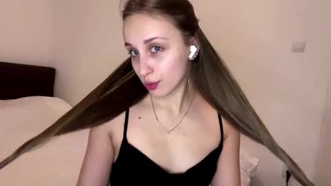 evarenard_ online show from February 28, 5:23 pm