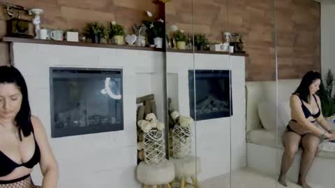 EveHart online show from March 3, 5:13 am