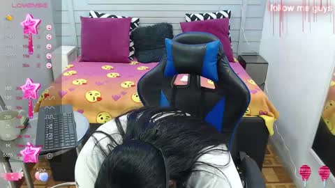 evelin zaens online show from February 18, 1:32 am