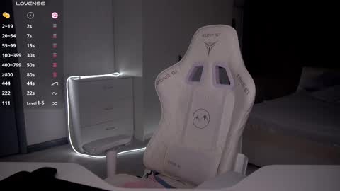 Evelina online show from February 17, 6:18 pm