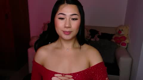 Evelyn online show from December 15, 11:04 am