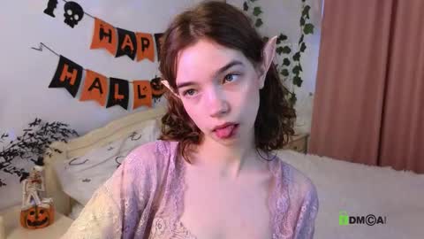 Snapshot of evi_brook chatting on October 21, 6:28 am evi_brook online show from October 21, 6:28 am