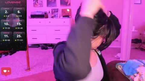 Evie Luna online show from February 9, 3:43 am