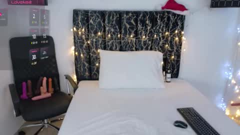 evvaa_moon online show from December 16, 12:33 pm