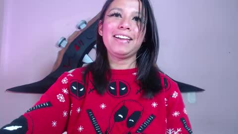 Im Evy online show from December 2, 4:31 pm