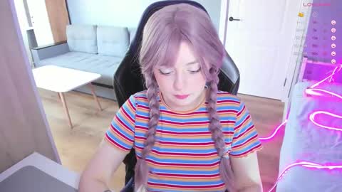 Snapshot of exhoneyangel chatting on October 3, 10:20 am  Amy  online show from October 3, 10:20 am