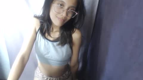 Snapshot of expenseve_kendy chatting on December 11, 6:42 pm veronica online show from December 11, 6:42 pm